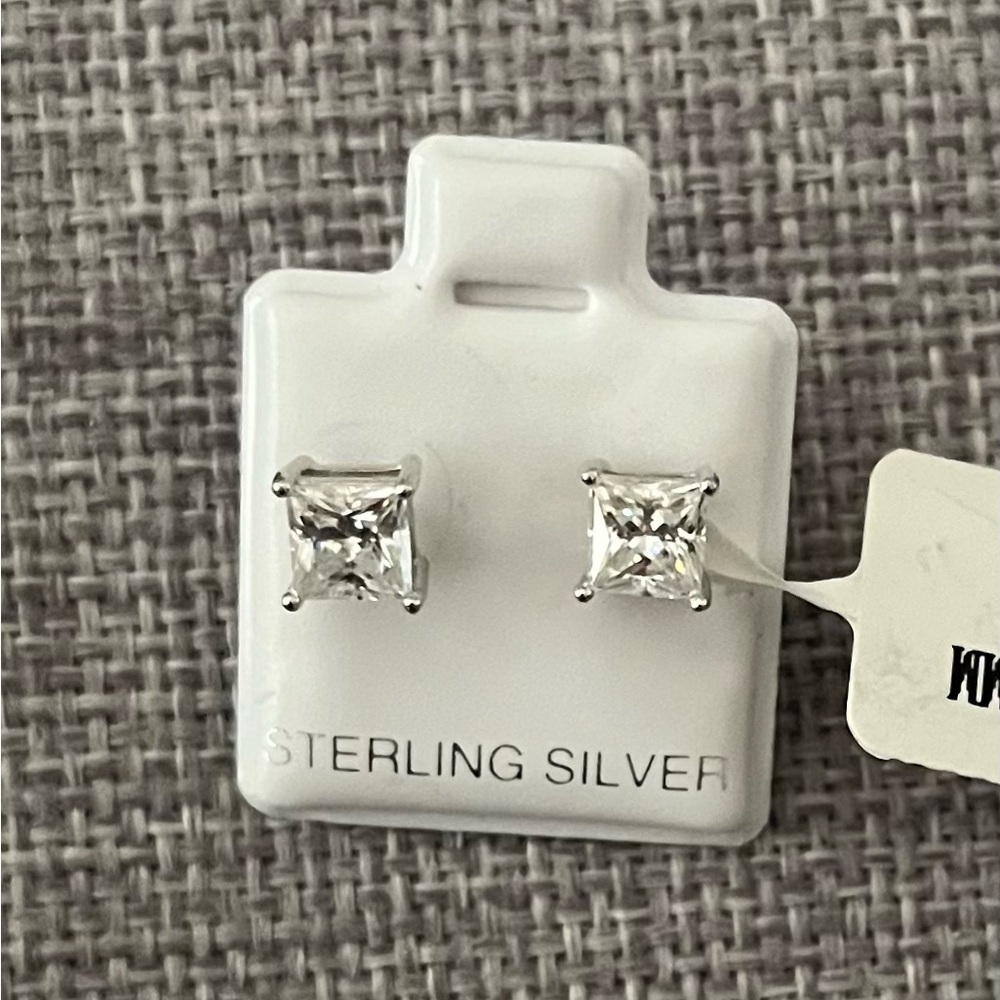 Moissanite Stud Earrings – 5.5mm – Sterling Silver